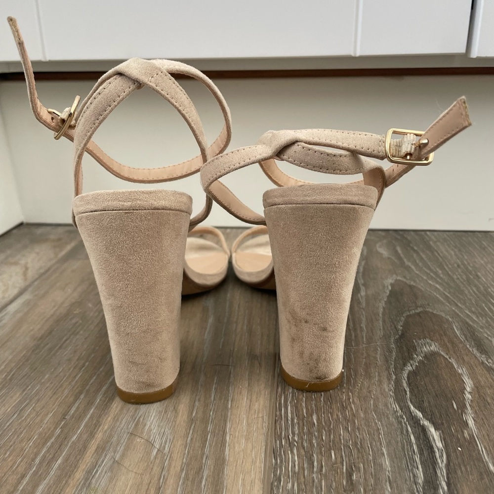 Raye Heels - Picture 3 of 5